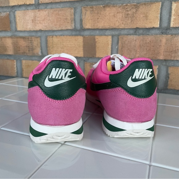 Nike Cortez Trainers in Pink, Green, & Cream  Women’s NWT Size 10 Sneakers Shoes - Picture 4 of 11